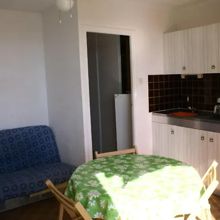 Heliopolis - 2 Pieces Pour 4 Personnes 564 * Agde